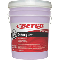 Laundry Detergent; Form: Liquid; Container Type: Pail; Container Size (Gal.): 5.00; Scent: Lavender; Harshness: Mild