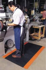 Anti-Fatigue Mat: 144″ Length, 36″ Wide, 1″ Thick, Vinyl, Beveled Edge, Heavy-Duty Diamond Plate, Black & Yellow, Dry