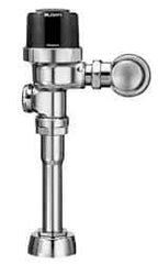 Sloan Valve Co. - 1-1/4" Spud Coupling, 3/4" Pipe, Urinal Automatic Flush Valve - Handle Opening, 1 Gal per Flush, Plastic Cover, Powered by 4 AA Batteries - Exact Industrial Supply