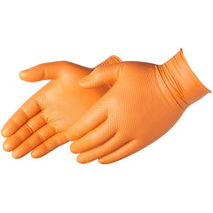 Disposable/Single Use Gloves; Primary Material: Nitrile; Coating Material: Nitrile; Length (Inch): 9-1/2; Powdered: No; Thickness Range: 7 mil and Thicker; Thickness (mil): 8.0000; Grip Surface: Diamond Textured; Men's Size: X-Large; Women's Size: X-Large