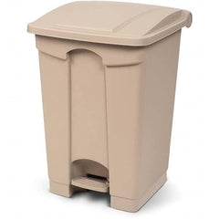 Toter - Biohazardous & Step-Open Trash Cans Label: Unlabeled Trash Can Capacity (Gal.): 12 - Exact Industrial Supply