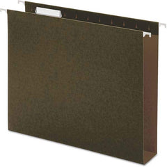 UNIVERSAL - File Folders, Expansion Folders & Hanging Files Folder/File Type: Hanging File Folders with Box Bottom Color: Green - Exact Industrial Supply