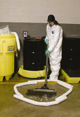 Enpac - Drum-Top Vacuum Heads Power Type: Air Powered Application Type: Wet Drum Vacuum Head - Exact Industrial Supply