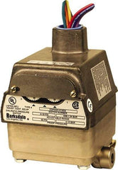 Barksdale - 0.5 to 80 psi Adjustable Range, 160 Max psi, Differential Pressure Switch - 1/8 NPT Female, 18in Free Leads, SPDT Contact, 300SS Wetted Parts, 0.5% Repeatability - Exact Industrial Supply