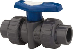 Simtech - 1-1/4" Pipe, Full Port, CPVC True Union Design Ball Valve - Inline - Two Way Flow, FNPT x FNPT (with Socket Adapter) Ends, Tee Handle, 232 WOG - Exact Industrial Supply