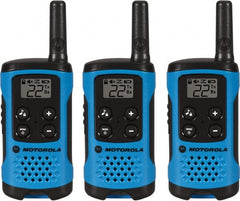 Pack of (3), 16 Mile Range, 22 Channel, 0.5 & 1.5 Watt, Series Talkabout, Recreational Two Way Radios FRS/GMRS Band, 462.55 to 467.7125 Hz, AAA Battery, 18 hr Life, 8.78″ High x 6.38″ Wide x 1.97″ Deep, Low Battery Alerts