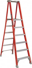 Louisville - 4 Steps, 4' High, Type IA Rating, Fiberglass Platform Ladder - Exact Industrial Supply