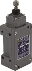 Square D - SPDT, NC/NO, 600 Volt, Screw Terminal, Plunger Actuator, General Purpose Limit Switch - 1, 2, 4, 6, 12, 13, 6P NEMA Rating, IP67 IPR Rating - Exact Industrial Supply