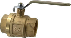 Value Collection - 2-1/2" Pipe, Full Port, Brass Full Port Ball Valve - Inline - Two Way Flow, FNPT x FNPT Ends, Lever Handle, 450 WOG, 150 WSP - Exact Industrial Supply