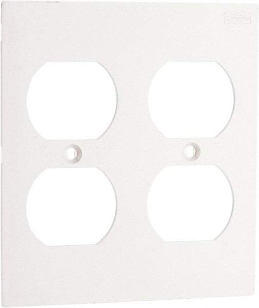 Hubbell Wiring Device-Kellems - Square Raceway Plate - White, For Use with Hubbell BT3BC5 Three Channel, MediaTrak, Nonmetallic PlugTrak, PT12, PW1 Series Raceways - Exact Industrial Supply