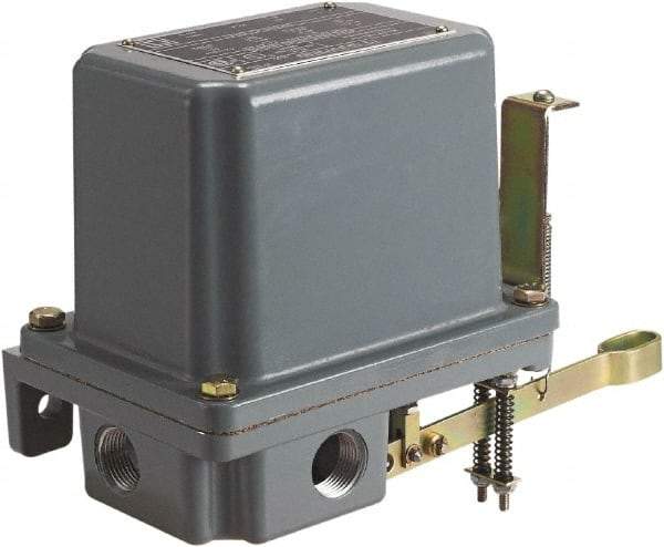 Square D - 4 NEMA Rated, DPST-DB, Float Switch Pressure and Level Switch - 575 VAC, Line-Load-Load-Line Terminal - Exact Industrial Supply
