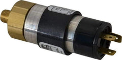 United Electric Controls - 1,500 Max psi, Compact Cylindral Pressure Switch - 1/8 Thread - Exact Industrial Supply