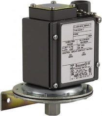 Square D - 4, 13 and 4X NEMA Rated, NC, SPDT, 28.7 inHg, Electromechanical Pressure and Level Switch - Exact Industrial Supply
