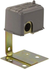 Square D - 1 NEMA Rated, DPST, Float Switch Pressure and Level Switch - Line-Load-Load-Line Terminal - Exact Industrial Supply