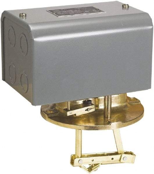 Square D - 1 NEMA Rated, DPST-DB, Float Switch Pressure and Level Switch - 575 VAC, Line-Load-Load-Line Terminal - Exact Industrial Supply