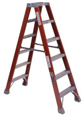 Louisville - 5 Steps, 3' High, Type IA Rating, Fiberglass Step Ladder - 300 Lb Capacity - Exact Industrial Supply