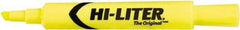 UNIVERSAL - Yellow Highlighter - Chisel Tip, AP Nontoxic Ink - Exact Industrial Supply