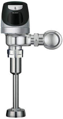 Sloan Valve Co. - 1-1/4" Spud Coupling, 3/4" Pipe, Urinal Automatic Flush Valve - Single Flush, 0.5 Gal per Flush, Metal Cover, Powered by Solar Battery Backup - Exact Industrial Supply