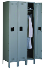72"W x 18"D x 72"H Sixteen Person Locker (Each opn. To be 12"w x 18"d) with Coat Rod, w/6"Legs, Knocked Down - Exact Industrial Supply