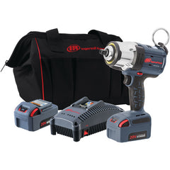W7152P-K22 20V High-torque 1/2″ Drive Cordless Impact Wrench Kit, 1500 ft-lbs Nut-busting Torque, 2 Batteries and Charger, Pin Retainer, Standard Anvil